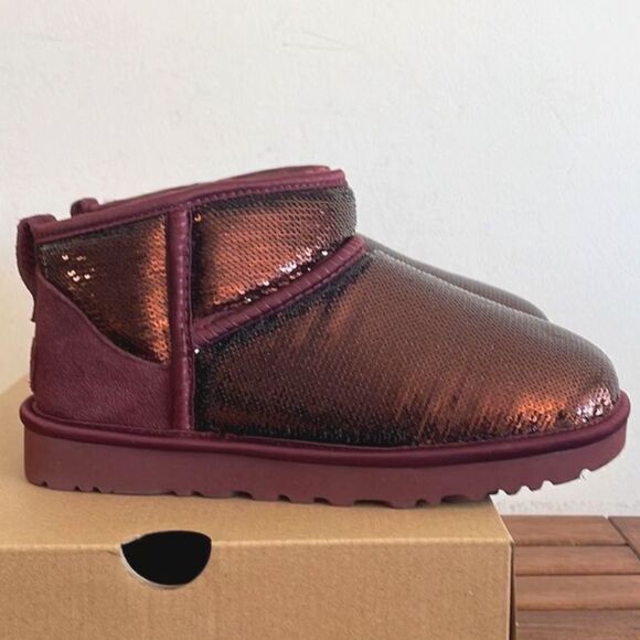 UGG Classic Ultra Mini Mirror Ball- BRAND NEW - Picture 4 of 15